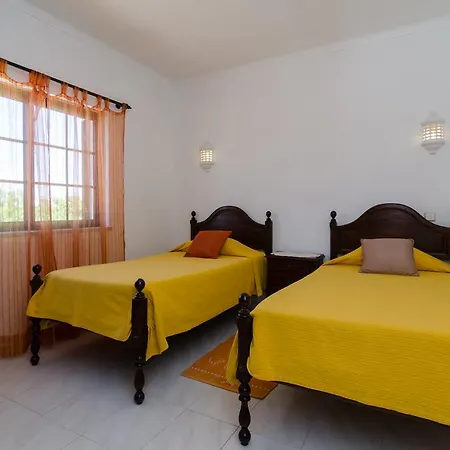 Larotil Villa Lagoa (Algarve)
